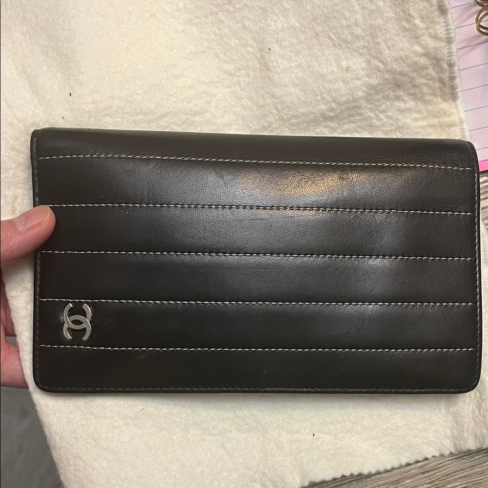 CHANEL Black Quilted Leather Wallet